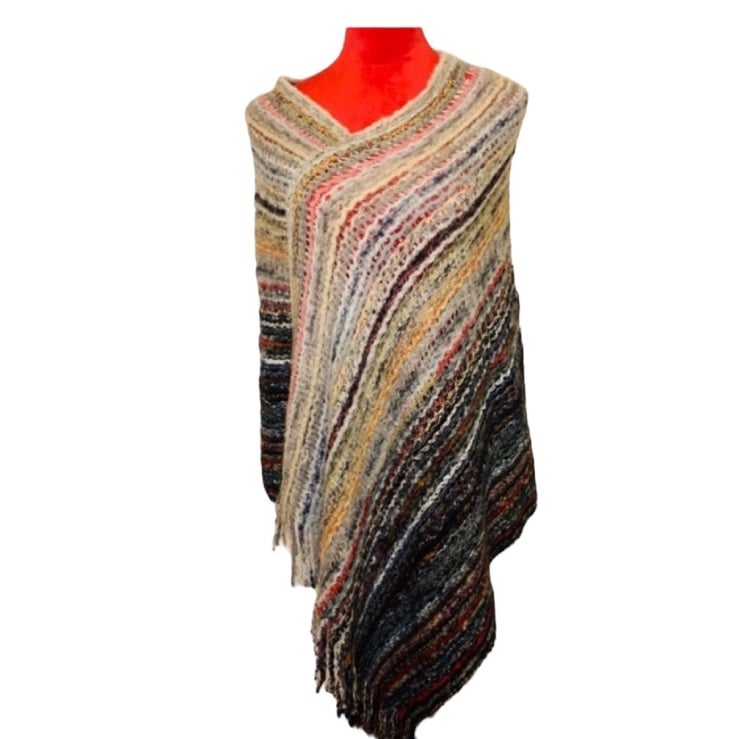 NWT SWEATER FRINGE PONCHO