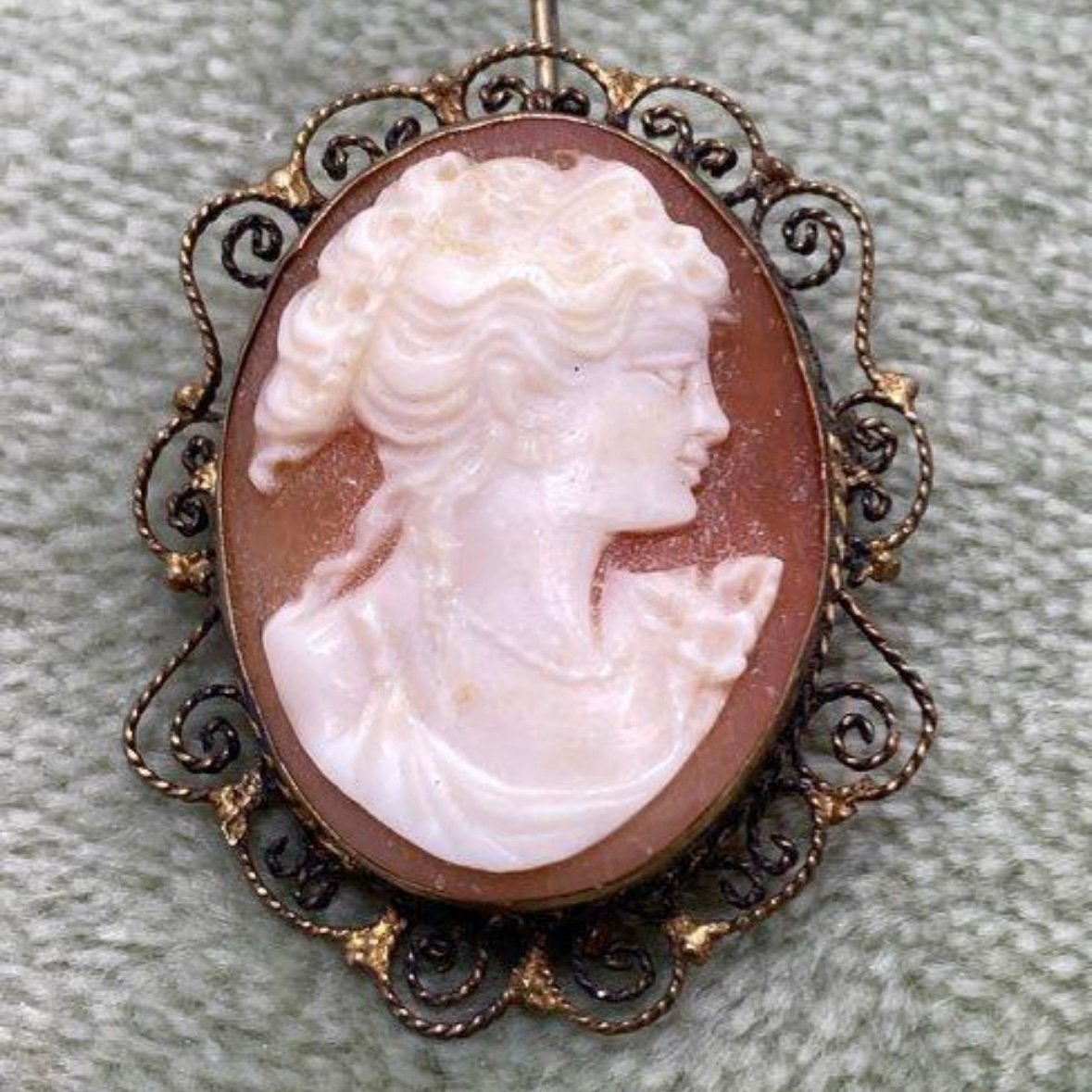 Vintage Sterling 925 Gold Tone Cameo Pendant Brooch Pin 1.3”x1” STAMPED 5.3g