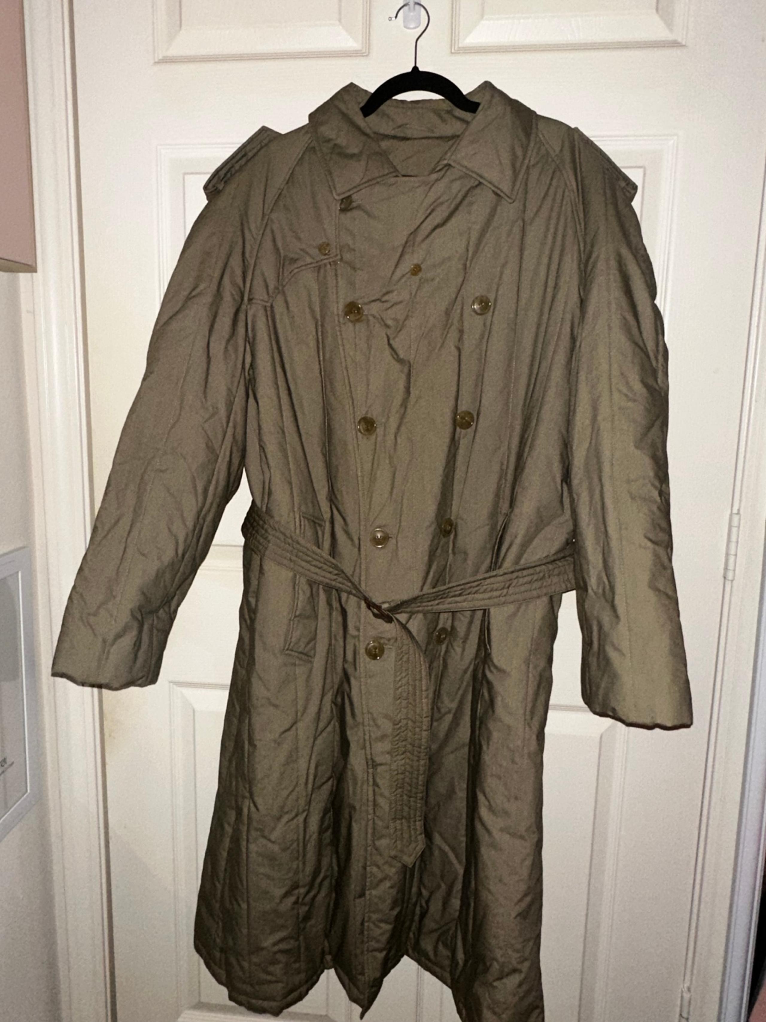 VTG Christian Dior men’s taupe thick puffer trench coat 44R winter fall designer