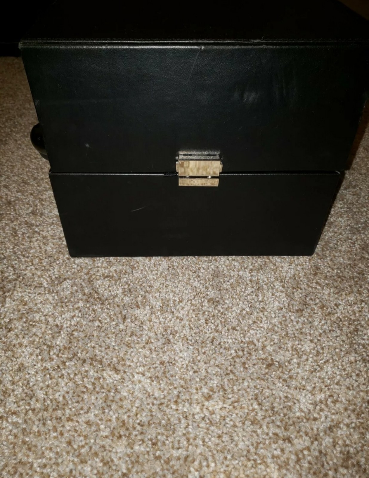 BRAND NEW Disaronno shaker, shot measurer and 2 martini glass set in box.