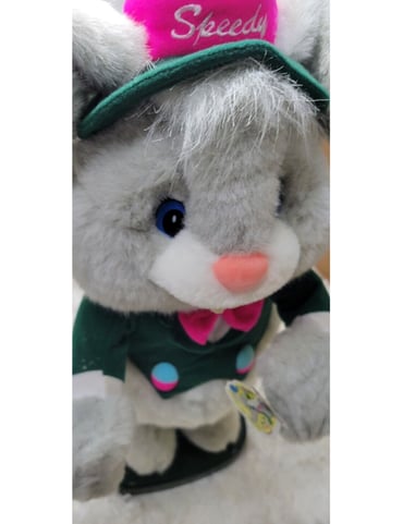 Animated 20 Speedy Cottontail Bobby Goldsboro Easter Moving Bunny Rabbit 1989