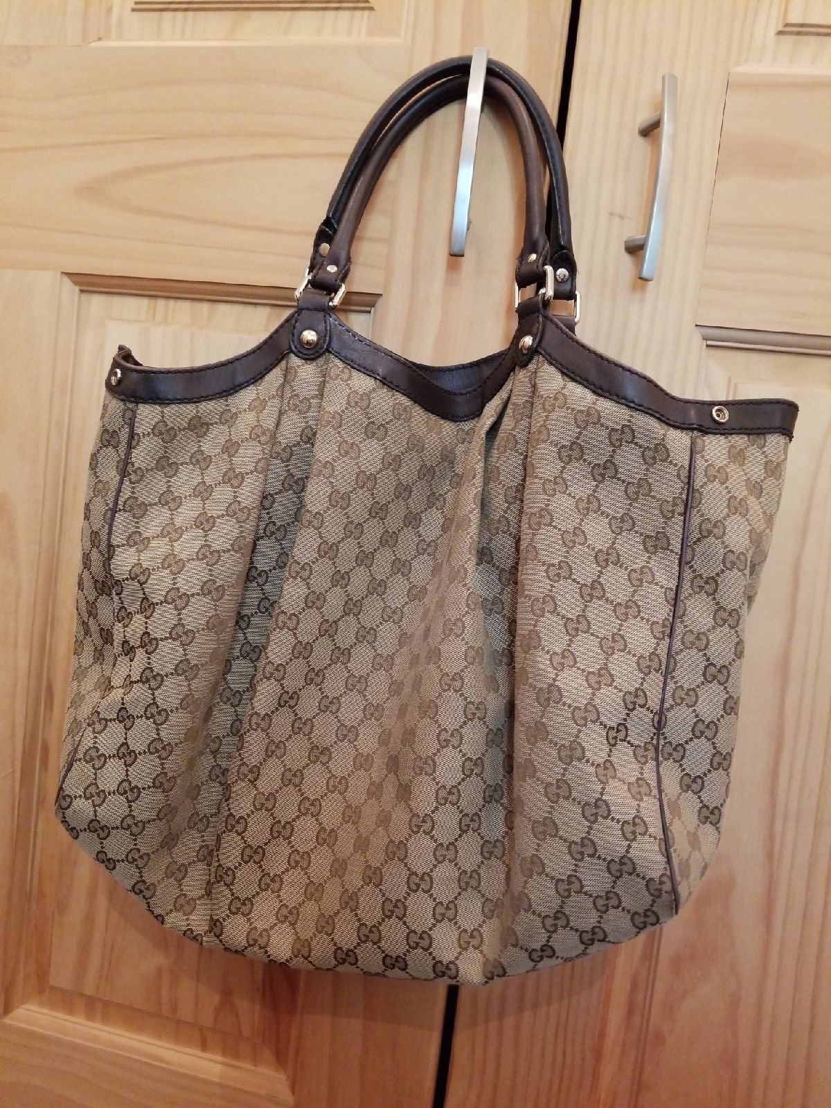 Authentic Gucci Large Sukey bag