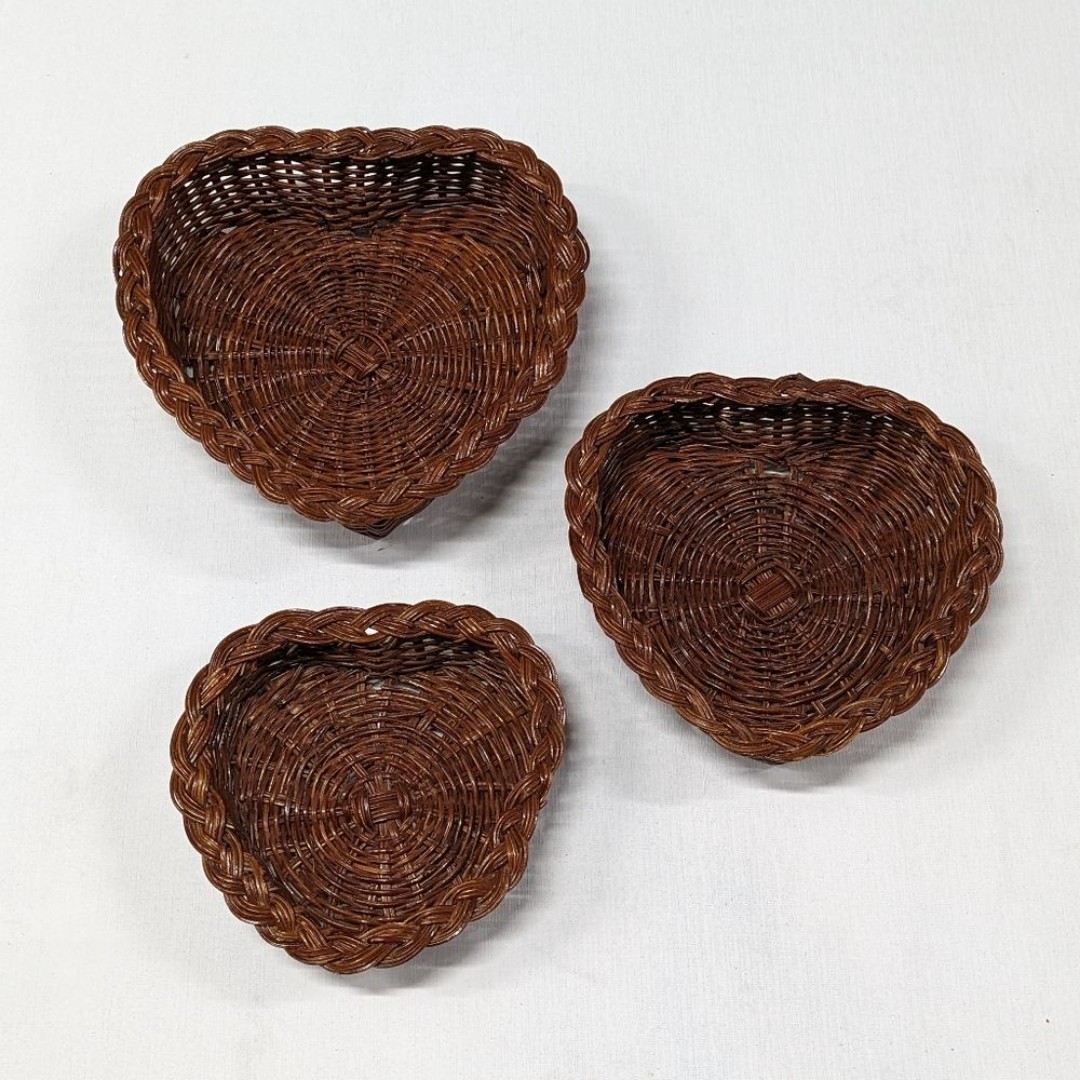 Vintage Wicker Heart Nestling Baskets Set of 3
