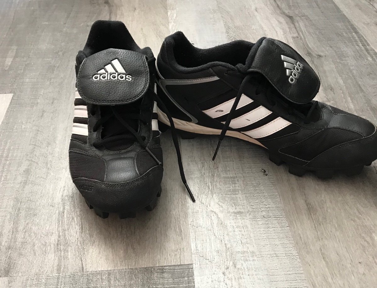 Adidas Mens Cleats Size 11