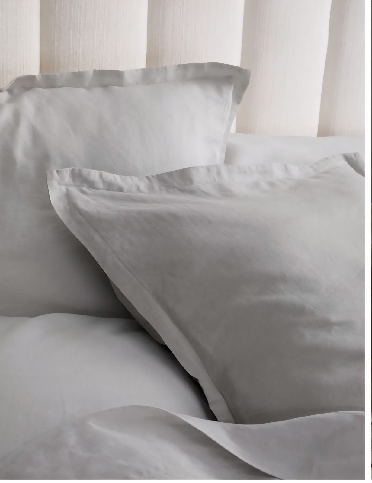 NWOT Quince LINEN European shams set