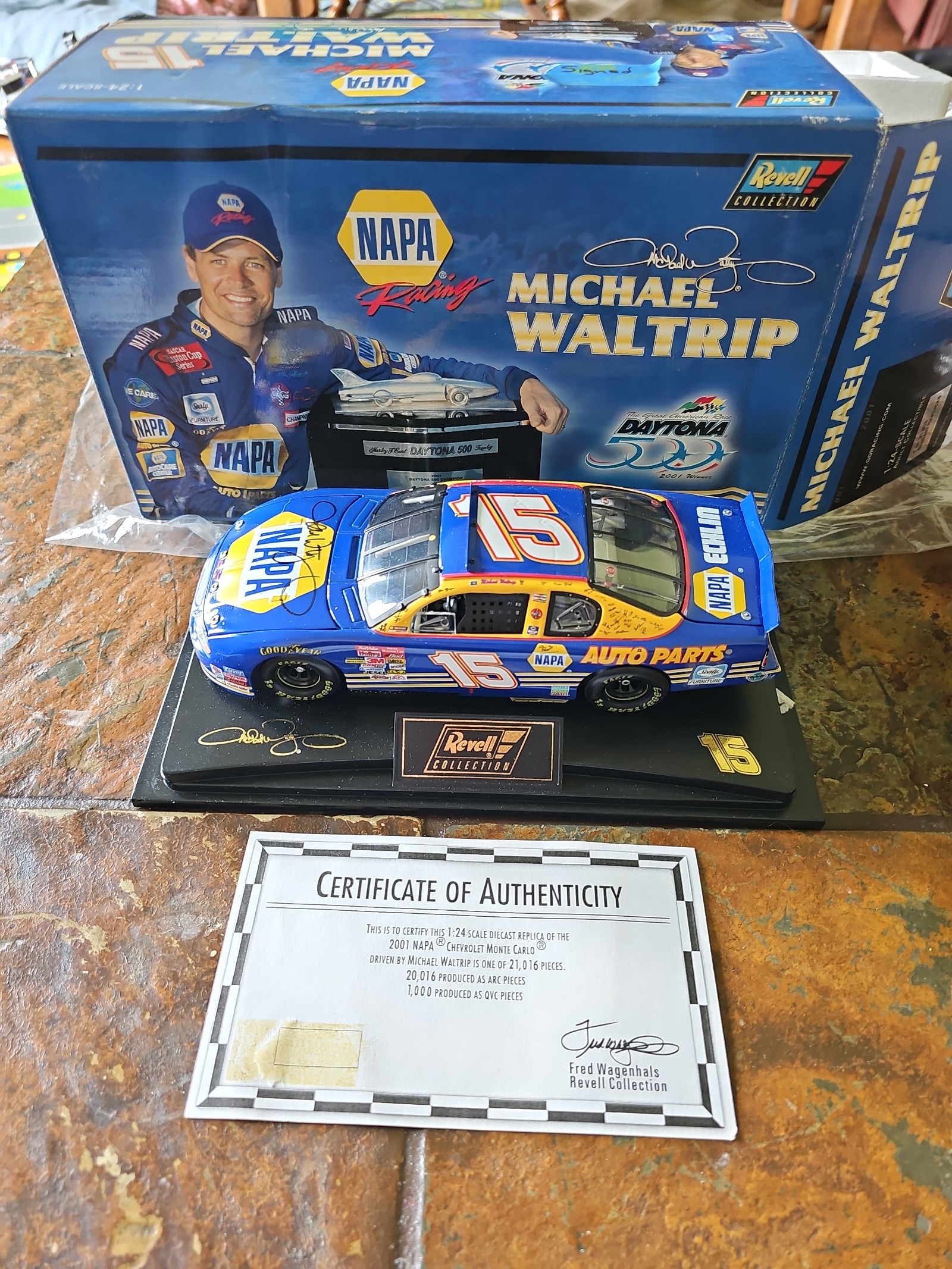 Nascar/Micheal Waltrip/Men