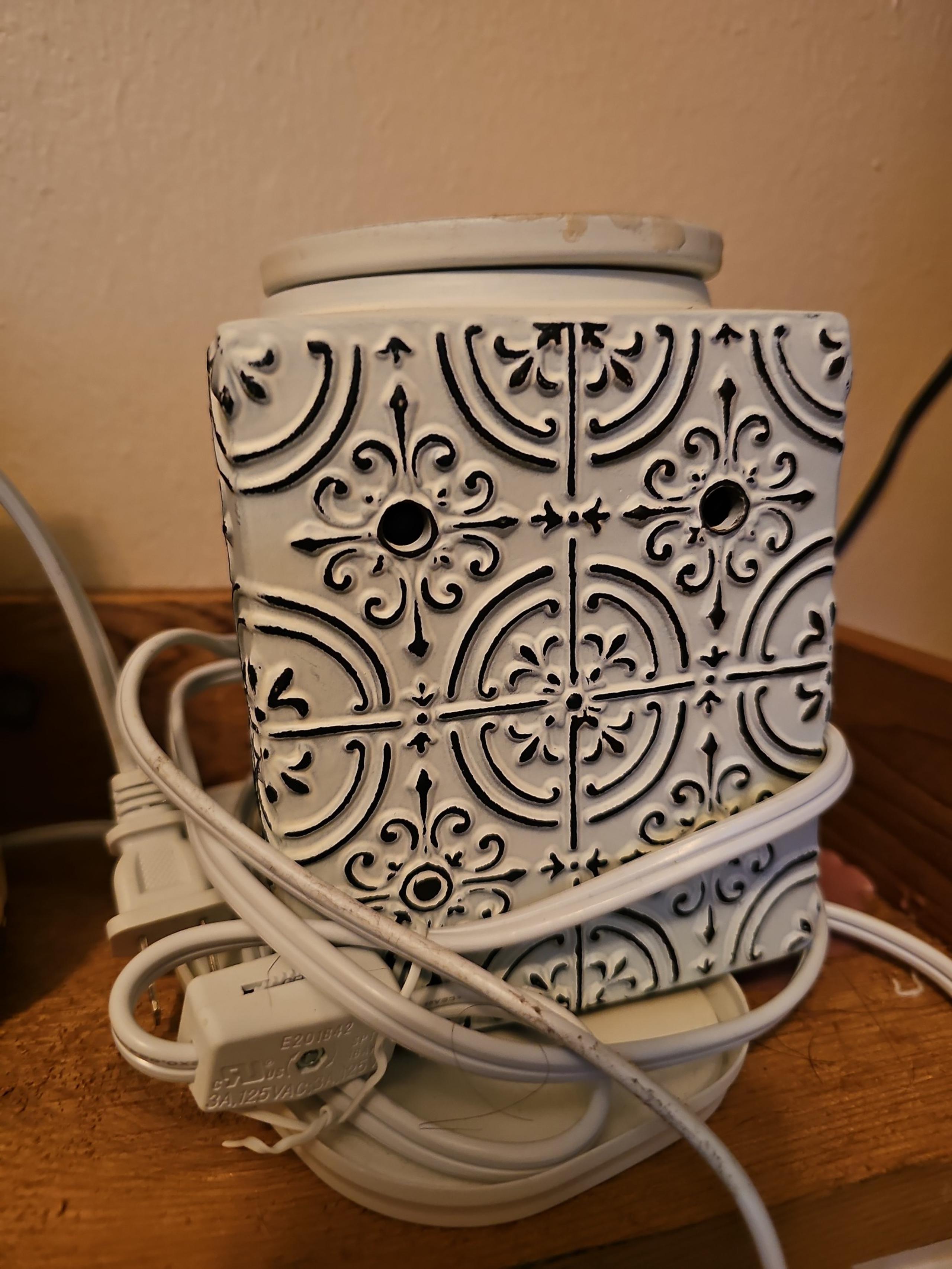 Scentsy Warmer Pressed Tin