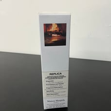 NEW ！Maison Margiela Fragrances Replica By The Fireplace Body Lotion 200ml 6.7oz