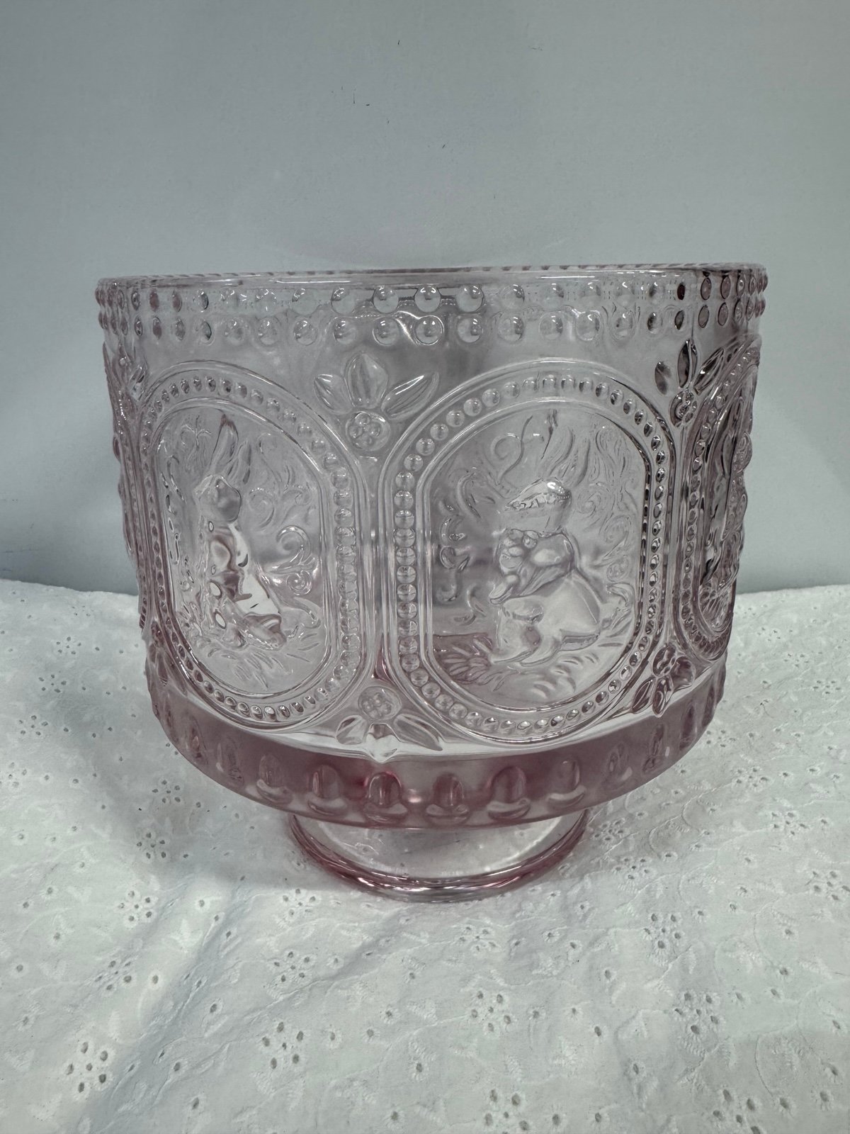 BEAUTIFUL EASTER/SPRING PEDESTAL TRIFLE BOWL