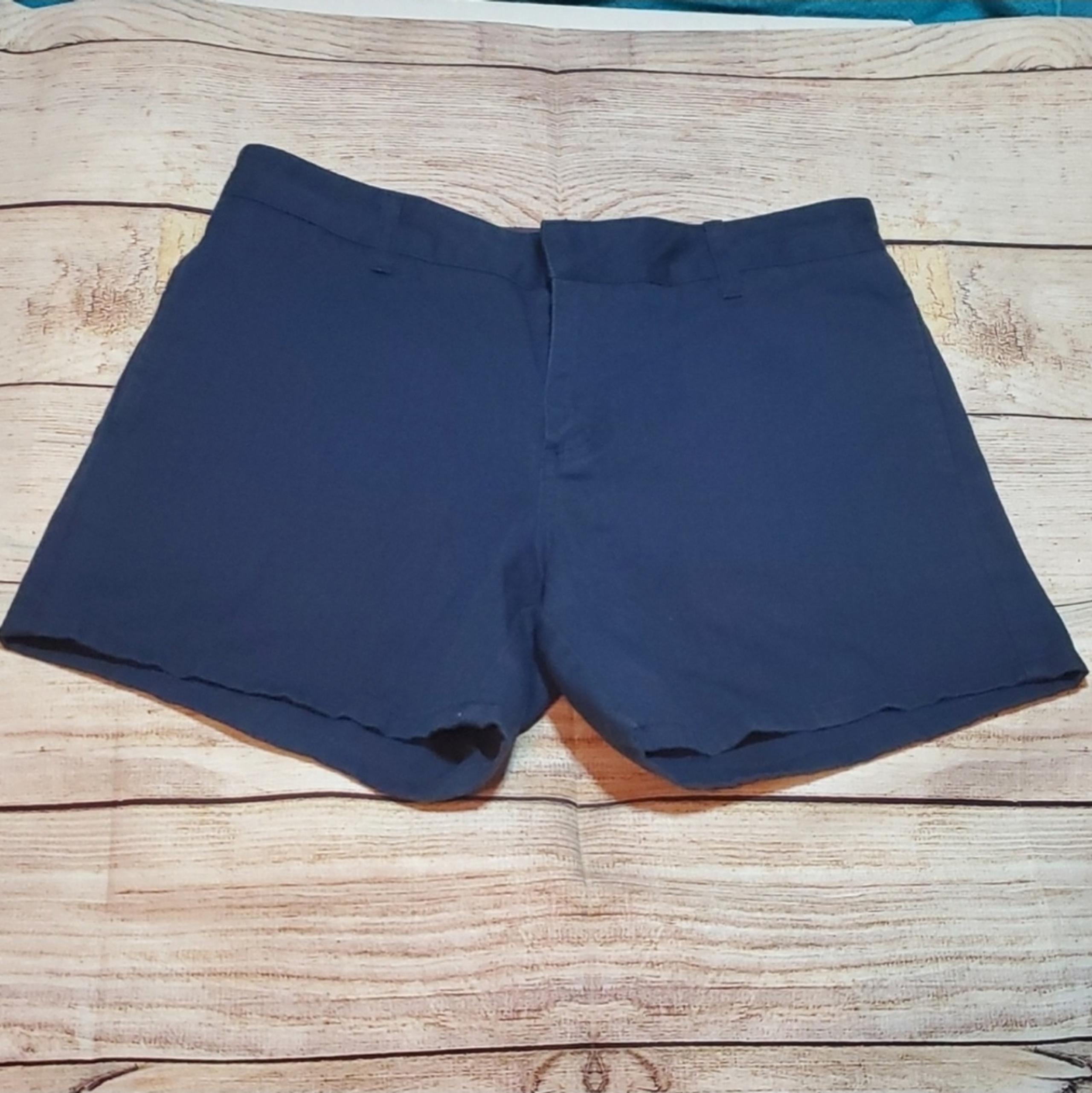 Dickies Women's Shorts Navy Size 7