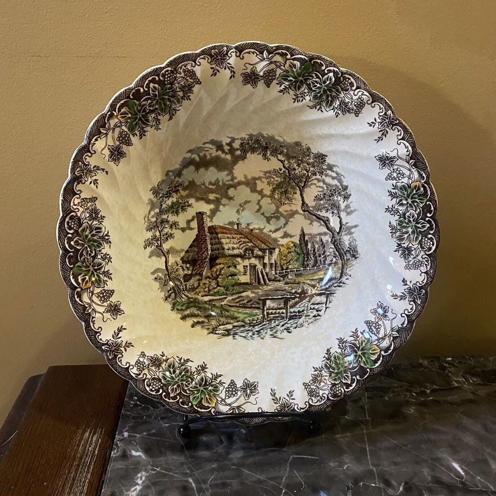 The Brook Franciscan Round Vegetable Bowl 9.25 diameter House and Trees