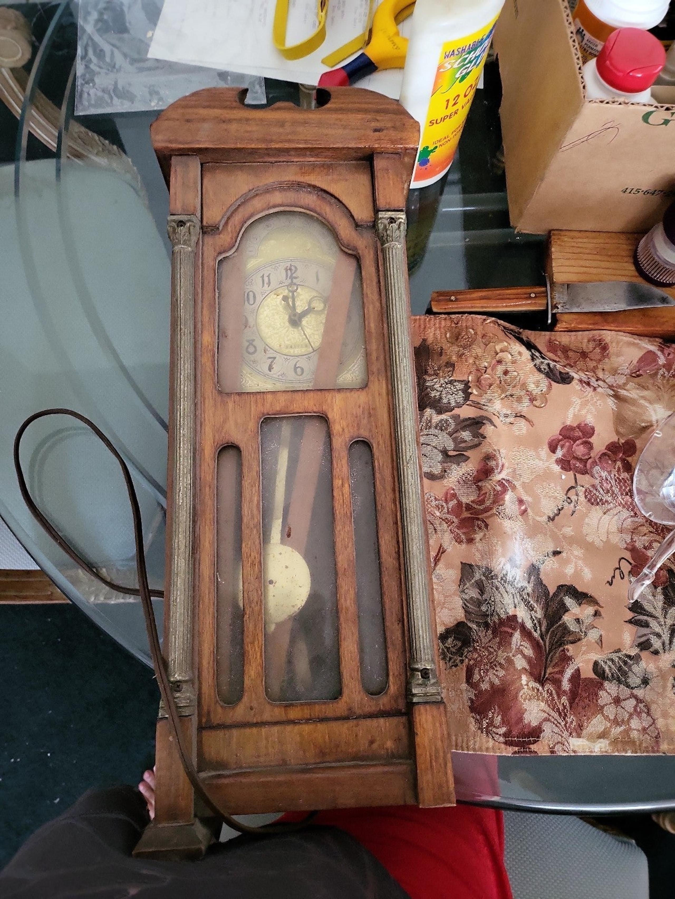 United vintage clock for parts or restore