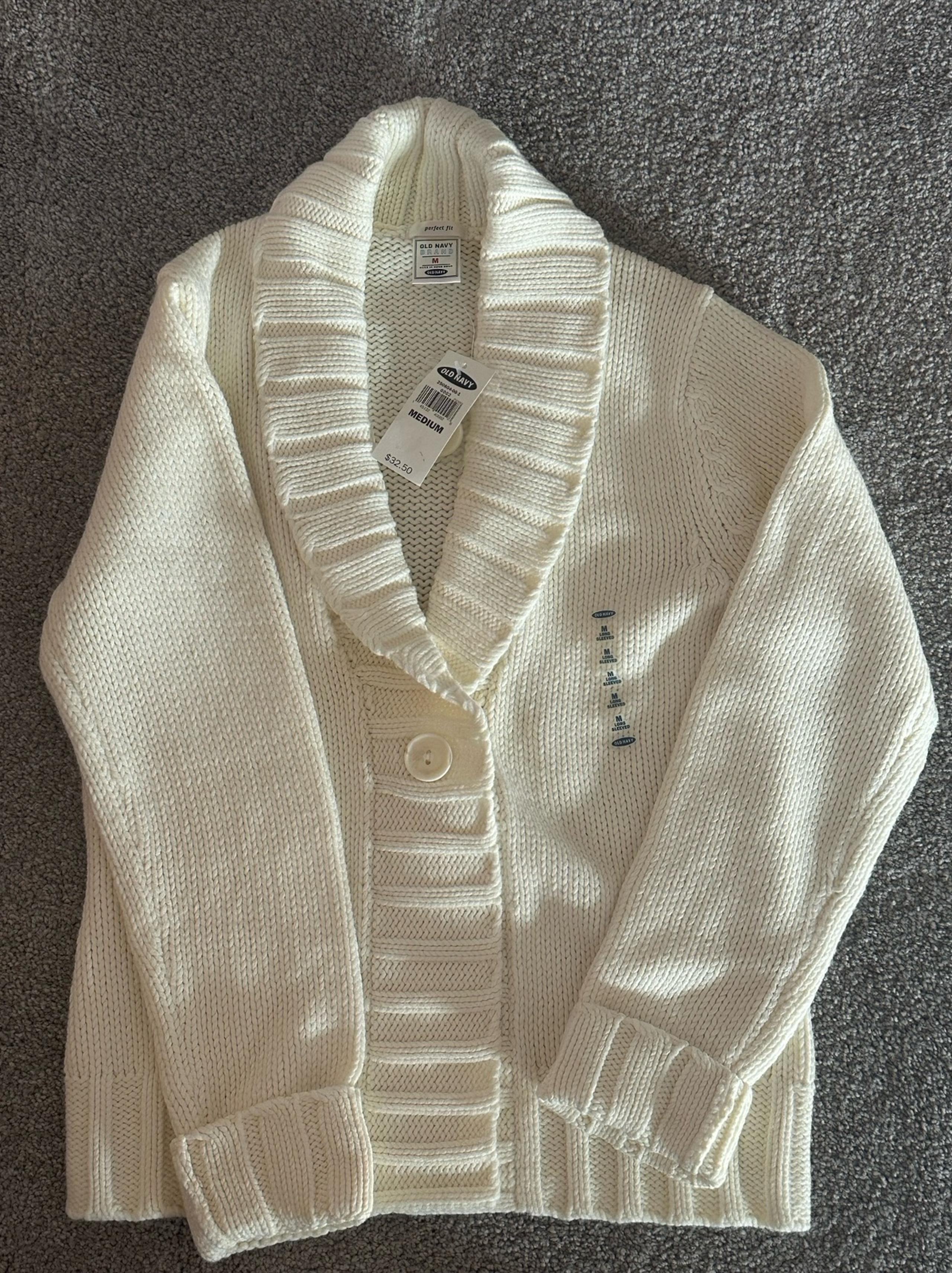 Cardigan NWT medium