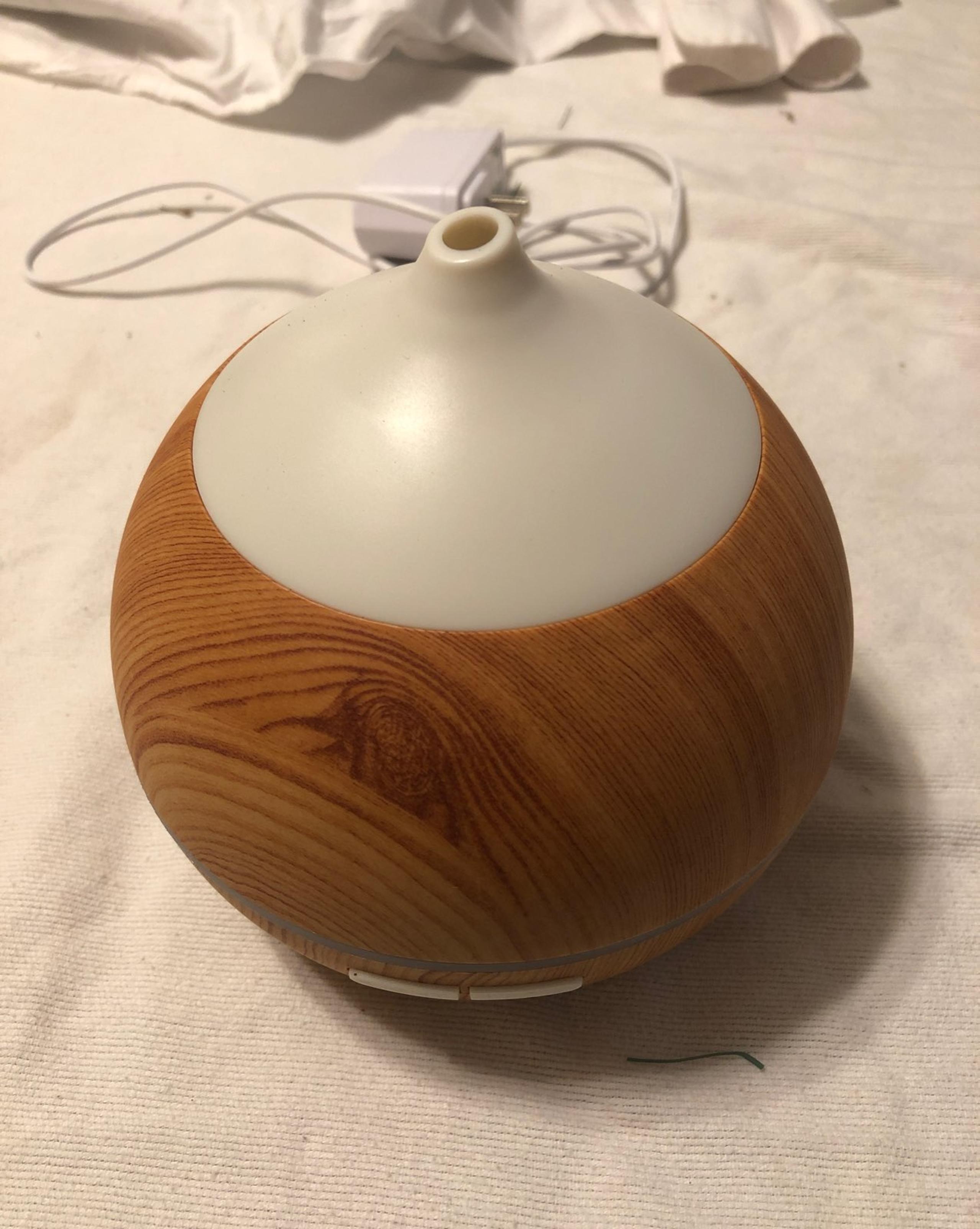 Essential Oil Diffuser/ Humidifier