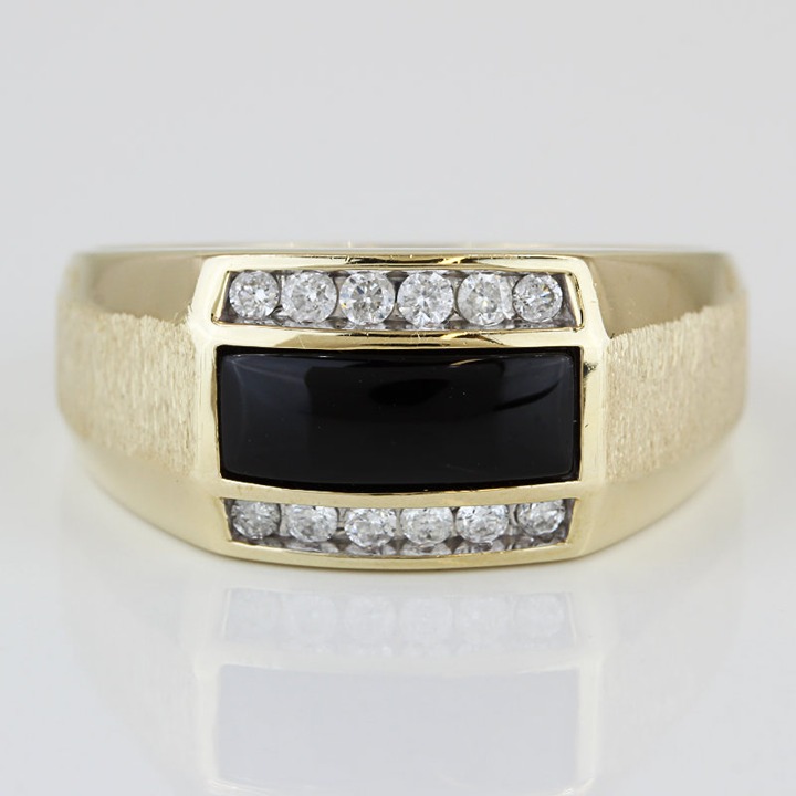 Vintage 10k Yellow Gold Onyx & Diamond Brushed/Polish Band Ring