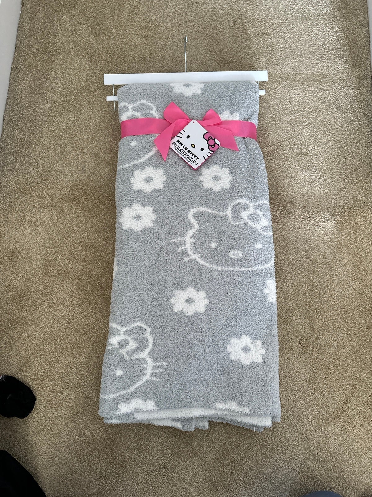 Hello Kitty throw blanket