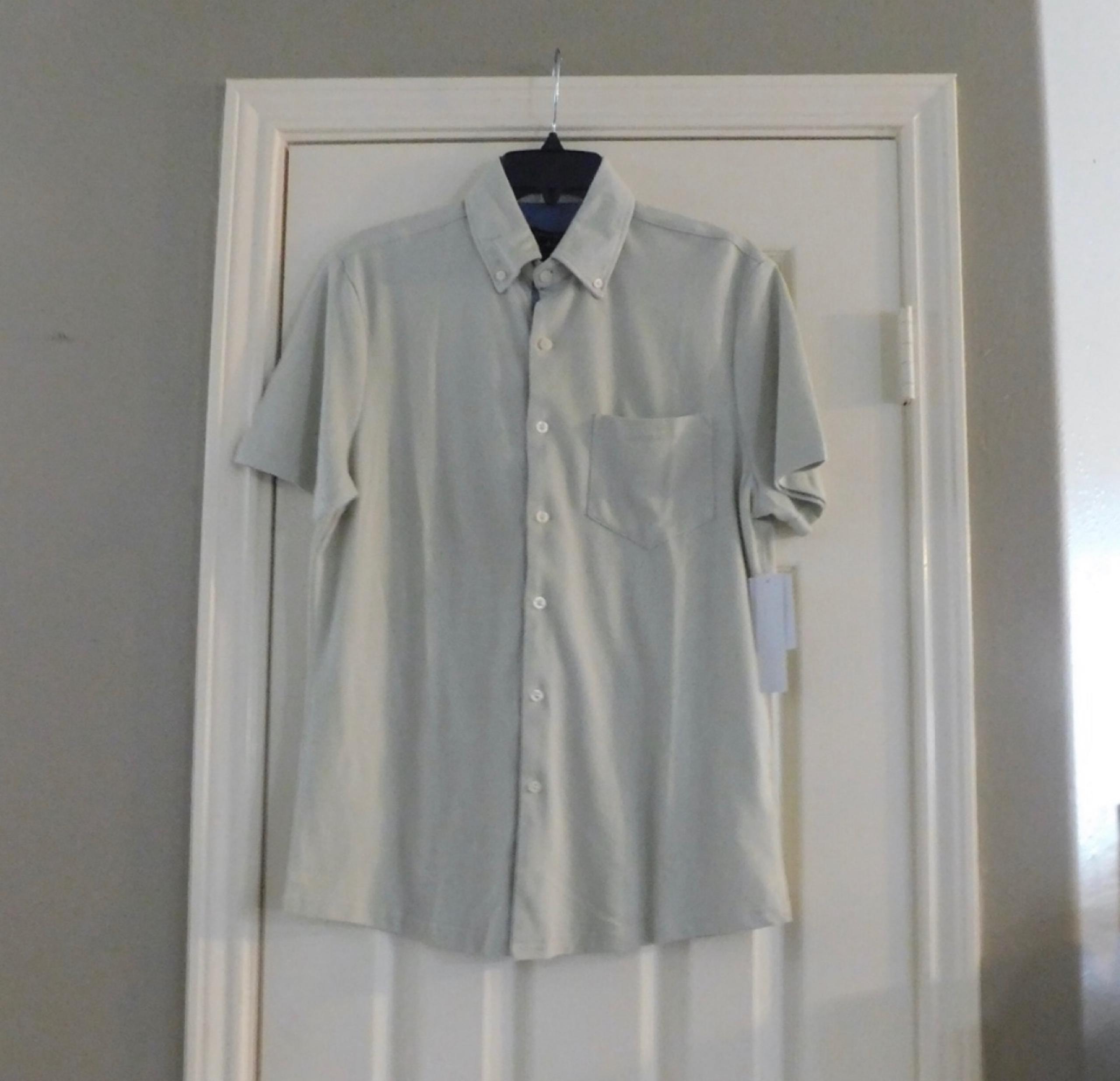 Tahari Men Shirt Size: S