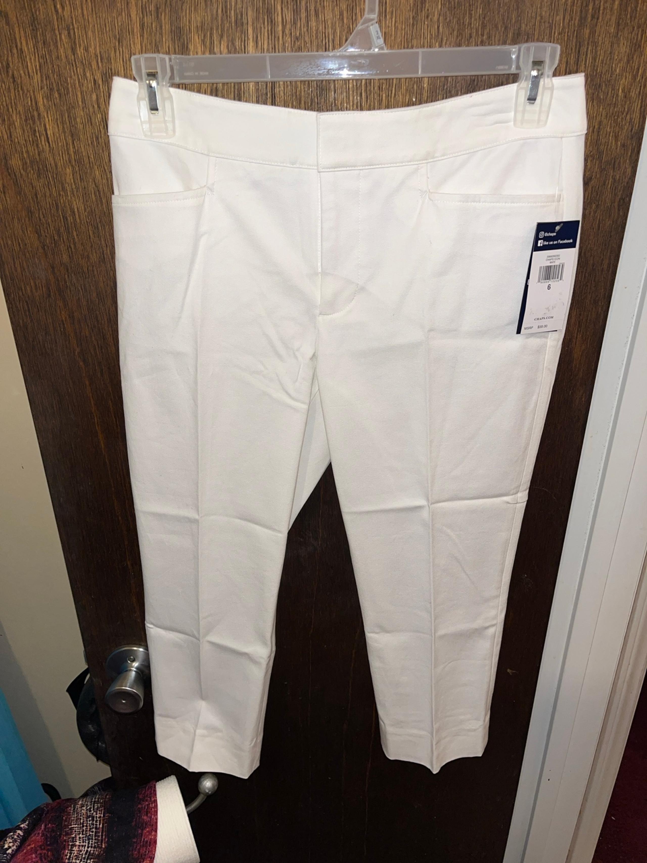 CHAPS Pants Women's size 6 White Slimming Fit Capri Stretch New
