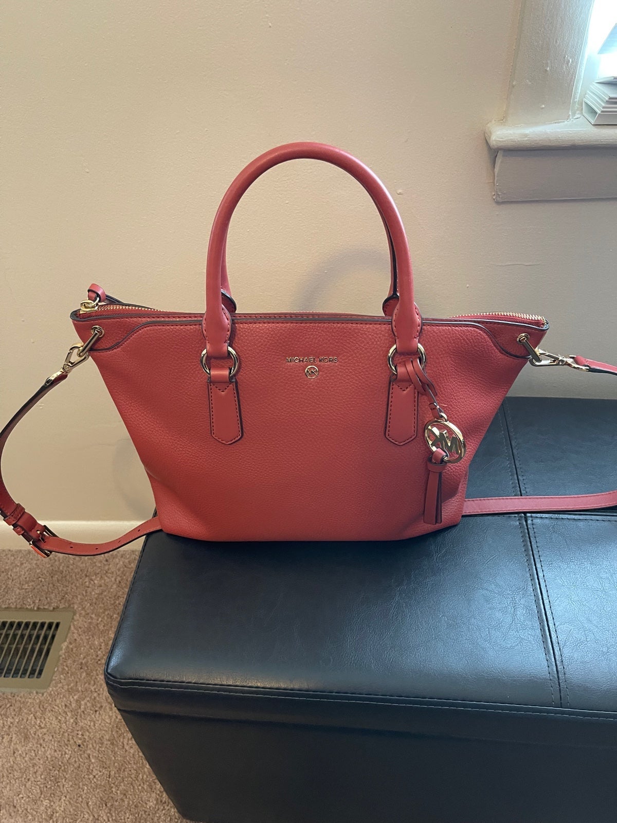 purses and handbags