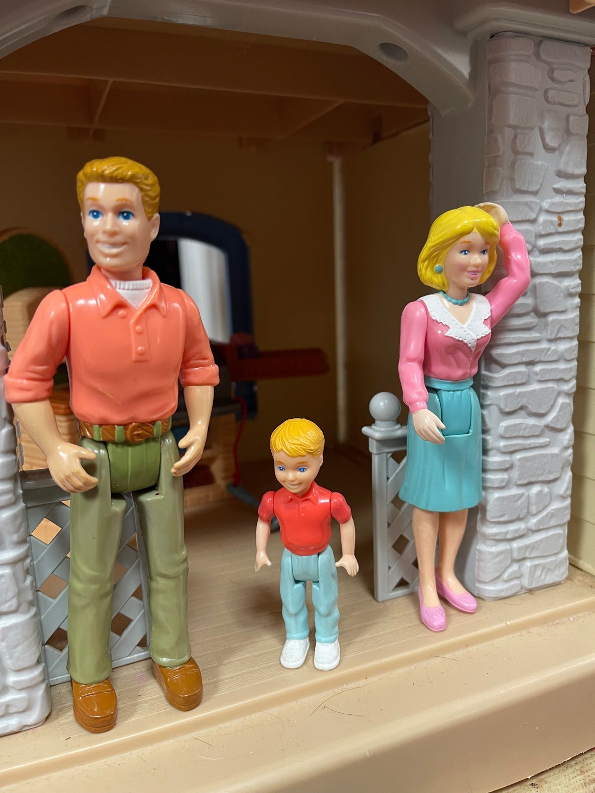 Salmon DAD blonde hair blonde mom & boy playskool rare figures people