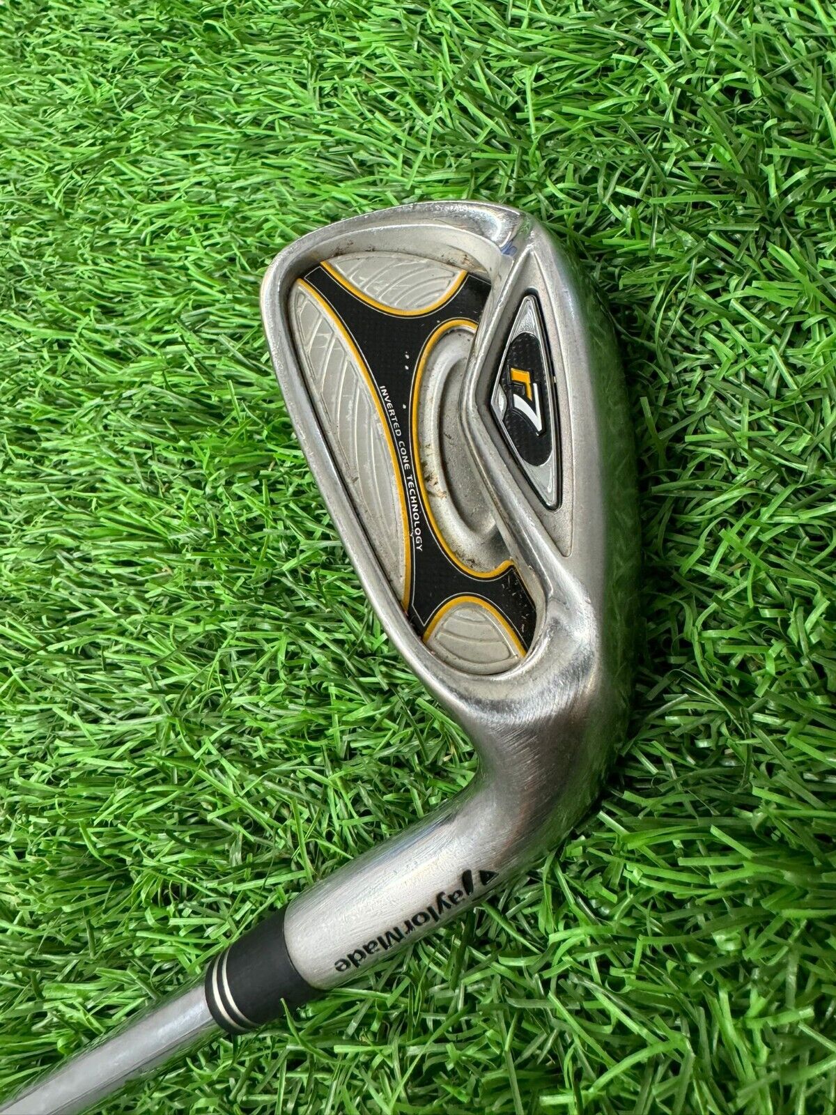 TAYLORMADE R7 8 IRON - STIFF FLEX T-STEP 90 - STEEL SHAFT