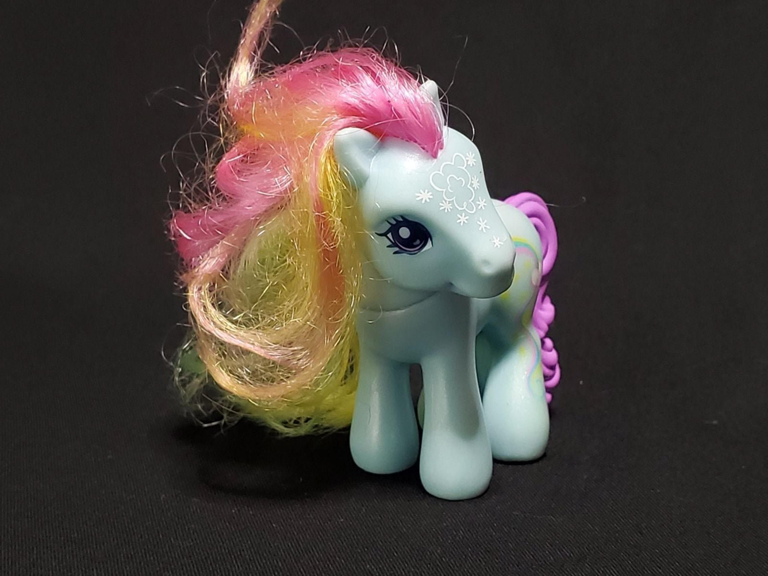 2008 Hasbro MLP My Little Pony Rainbow Dash 3" Toy Figure