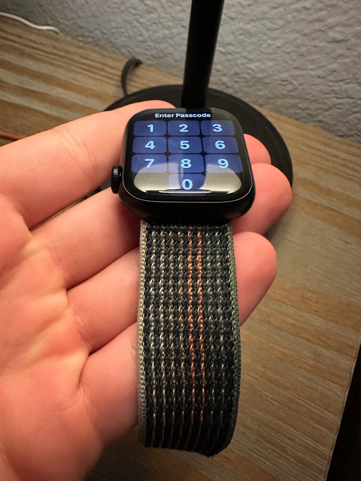 Apple Watch Series 8 41mm (GPS) w/ Velcro Sports Band