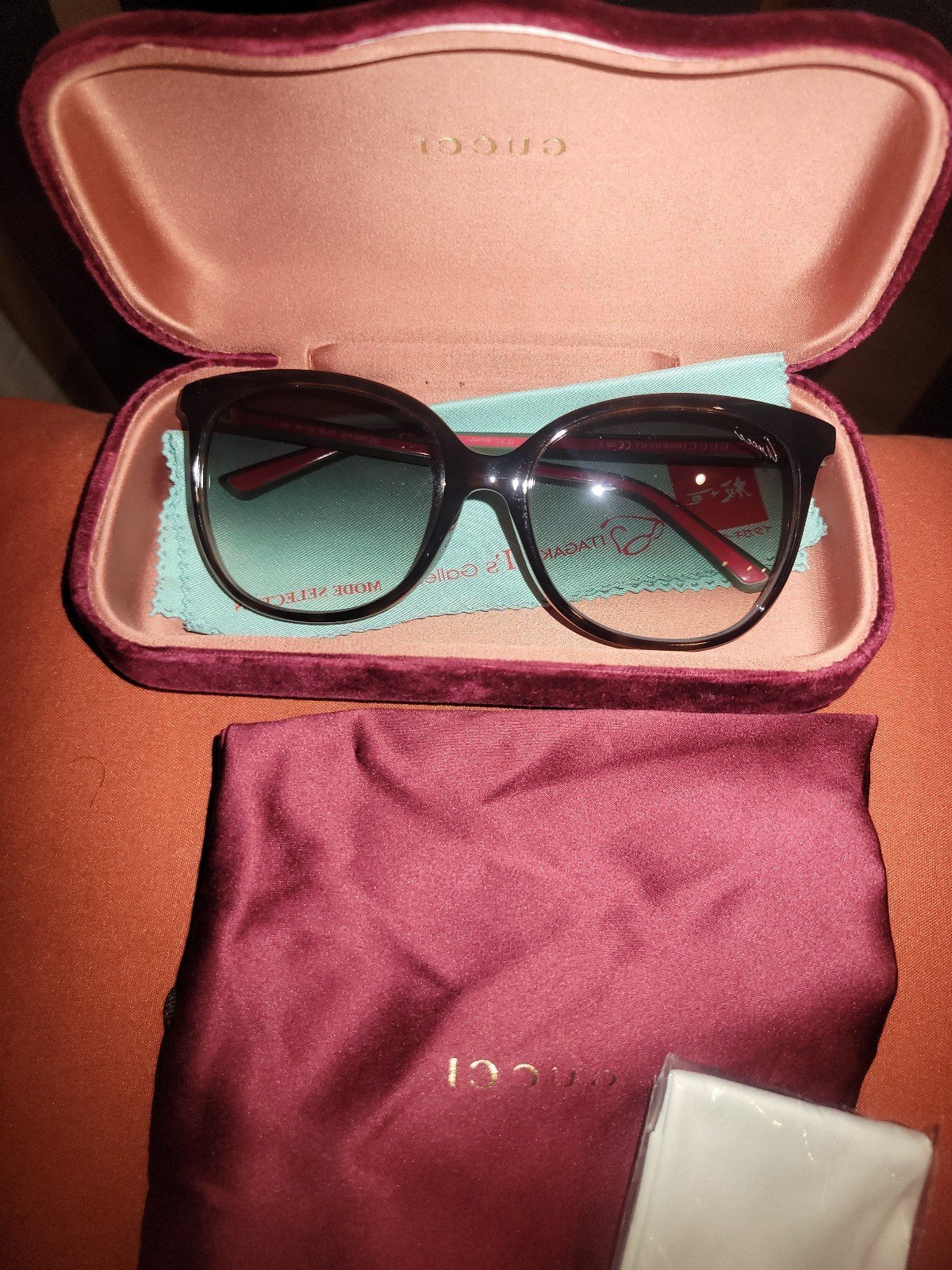 Gucci womens sunglasses