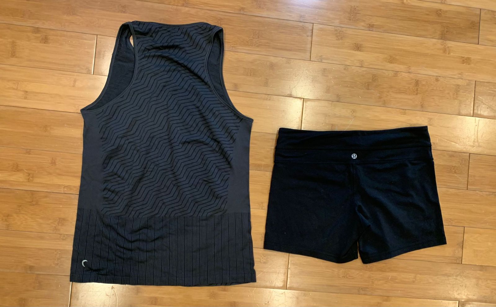 Lululemon shorts and zyia top