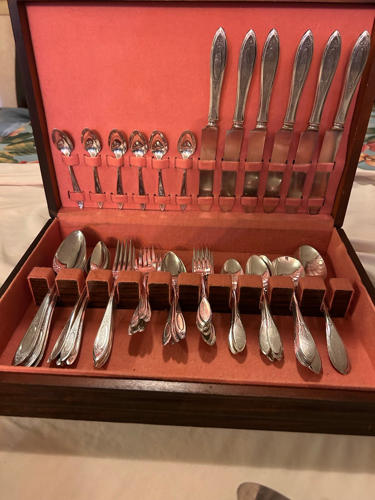 Oneida vintage community plate and WM Rogers Mix Set