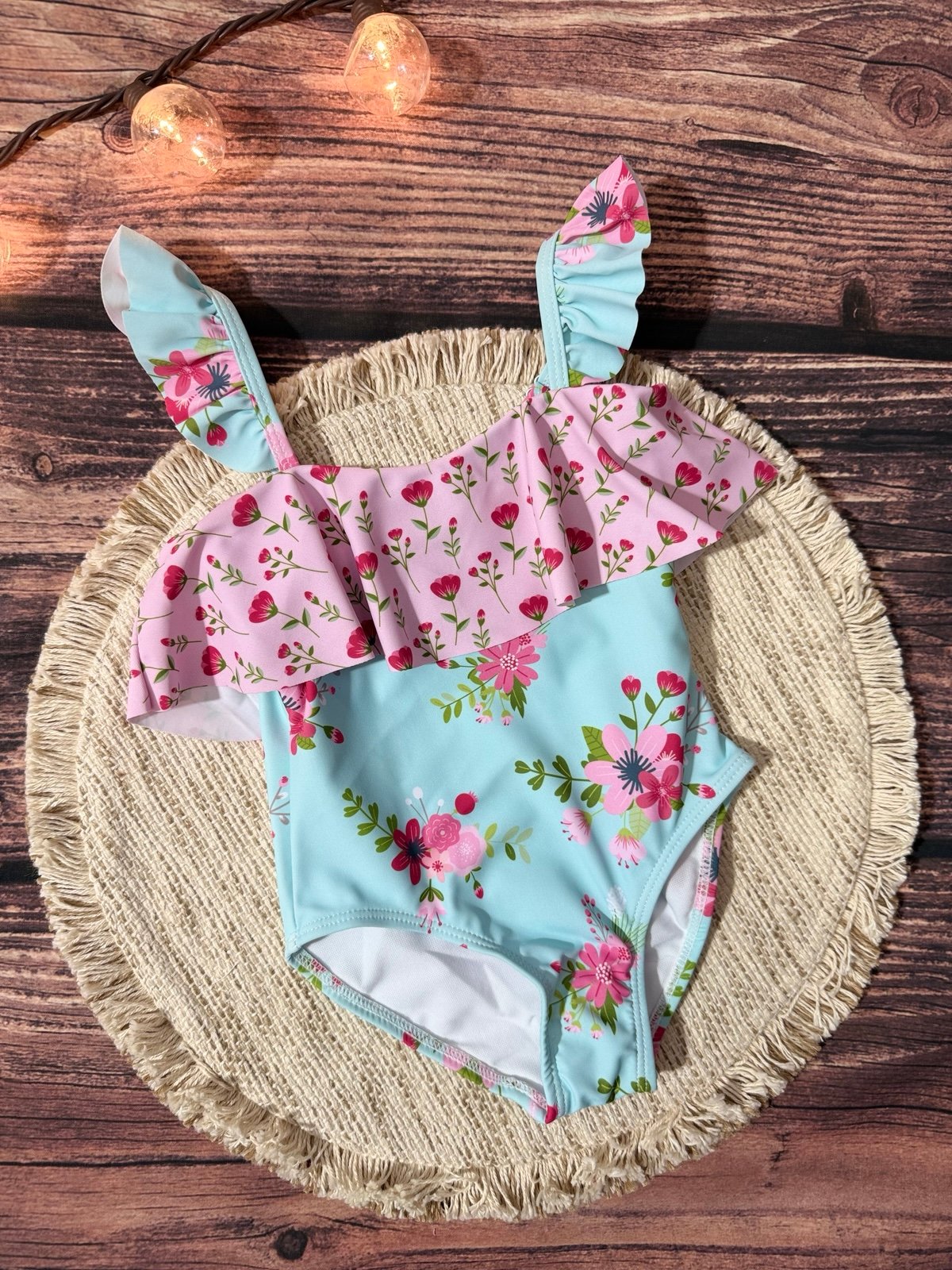 One piece swim suit