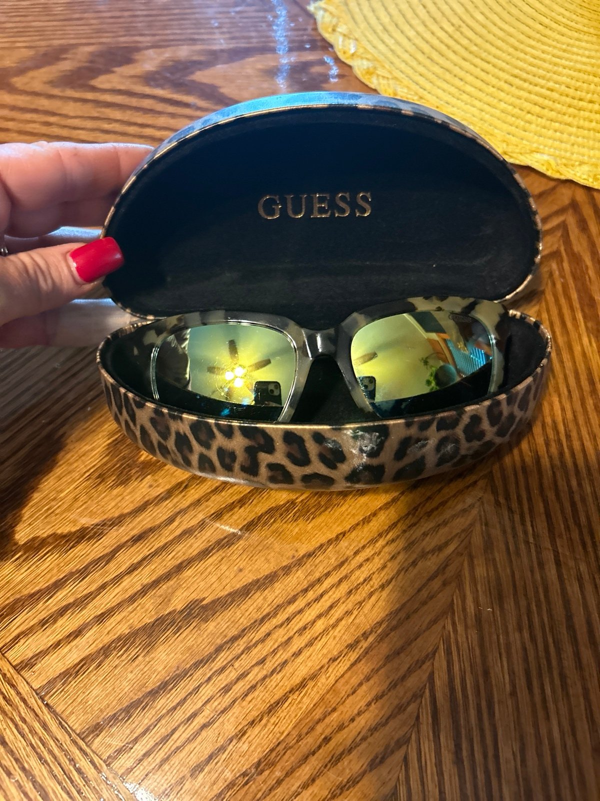 GUESS designer sunglasses for women
