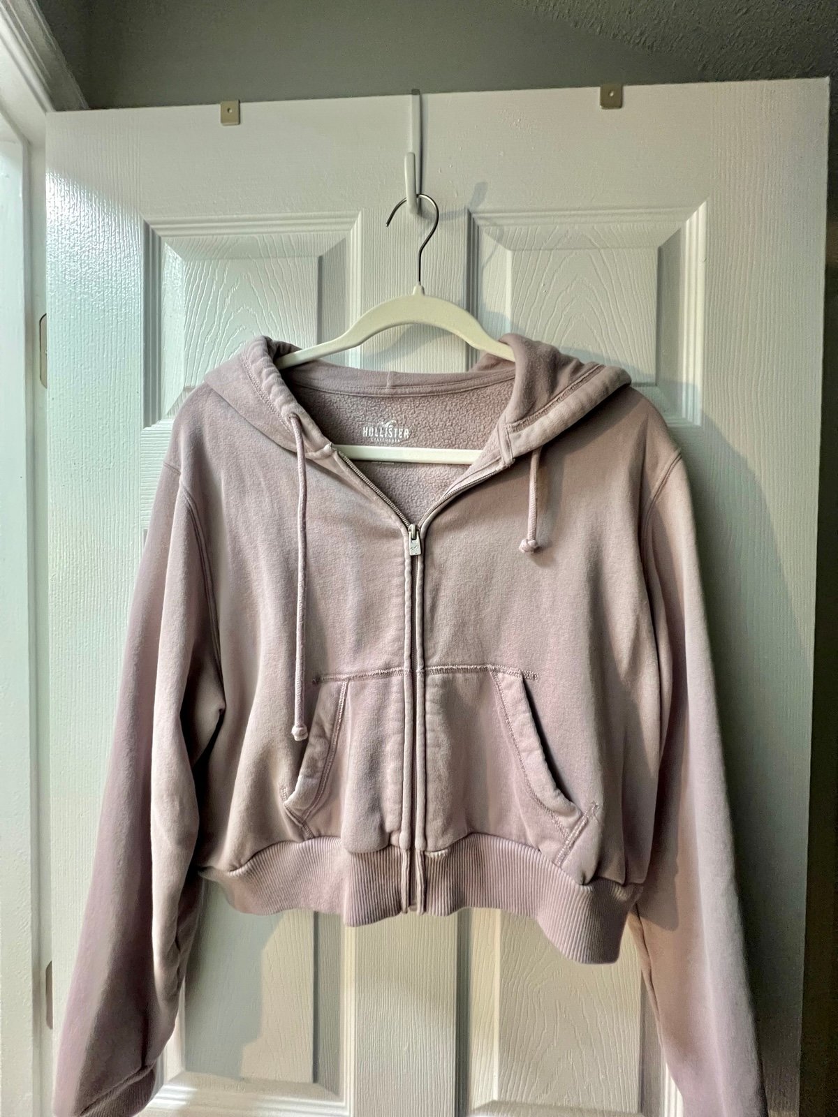 Pre-Owned Hollister Cropped Zip-Up Hoodie, Light Pink