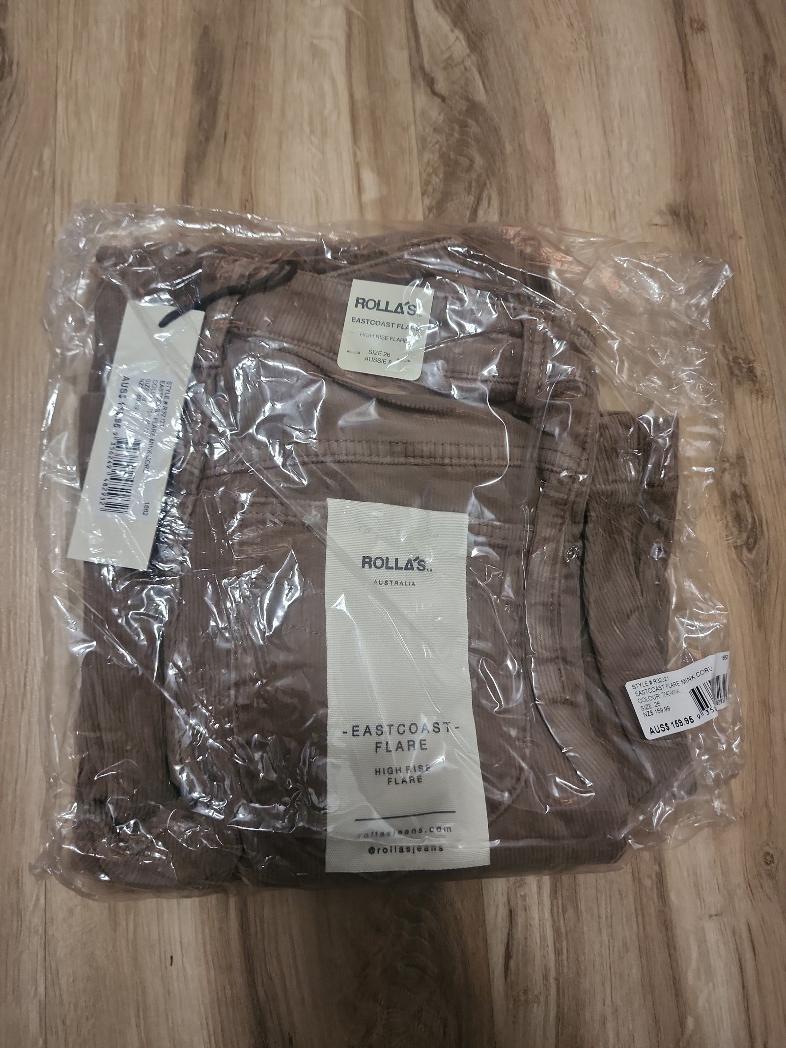 Rolla's Eastcoast Flare Mink Cord jeans