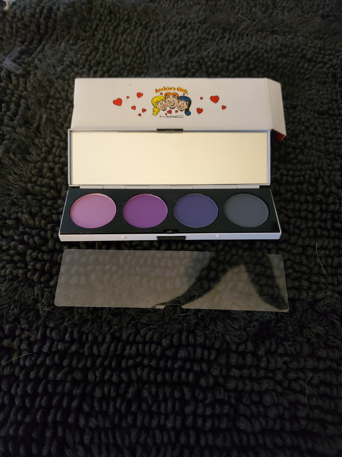 MAC Cosmetics archie girls spoiled rich palette NEW in box