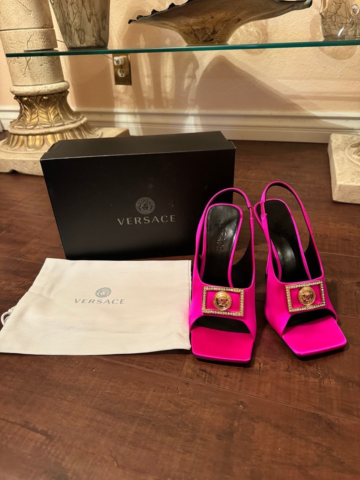 Authentic Versace Logo Sandals New With Box Size 40 Firm Price