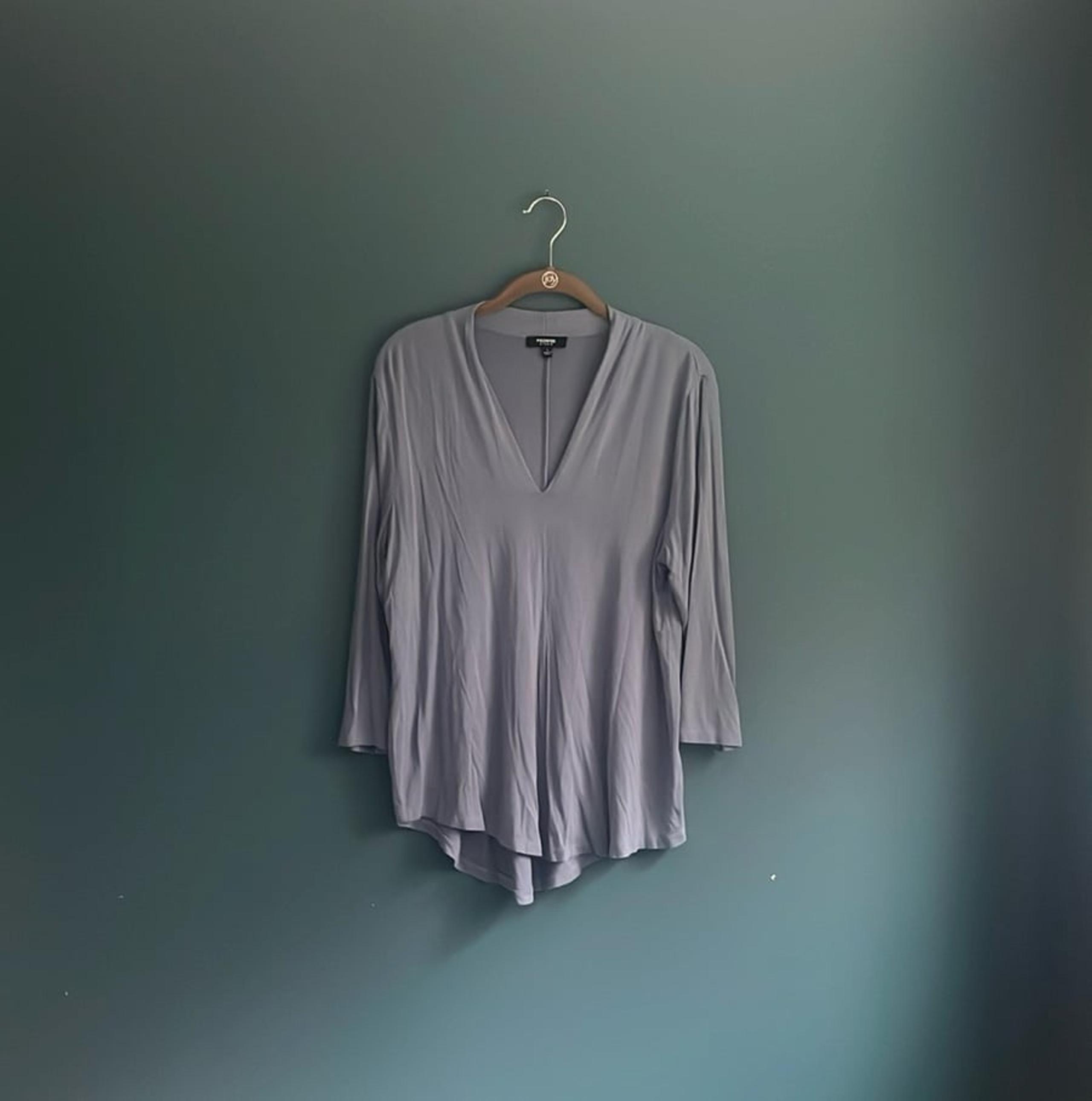 Premise Studio light blue V neck, long sleeve top women’s size L