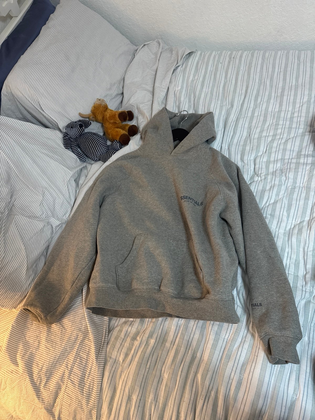 Essentials Fear of God gray hoodie