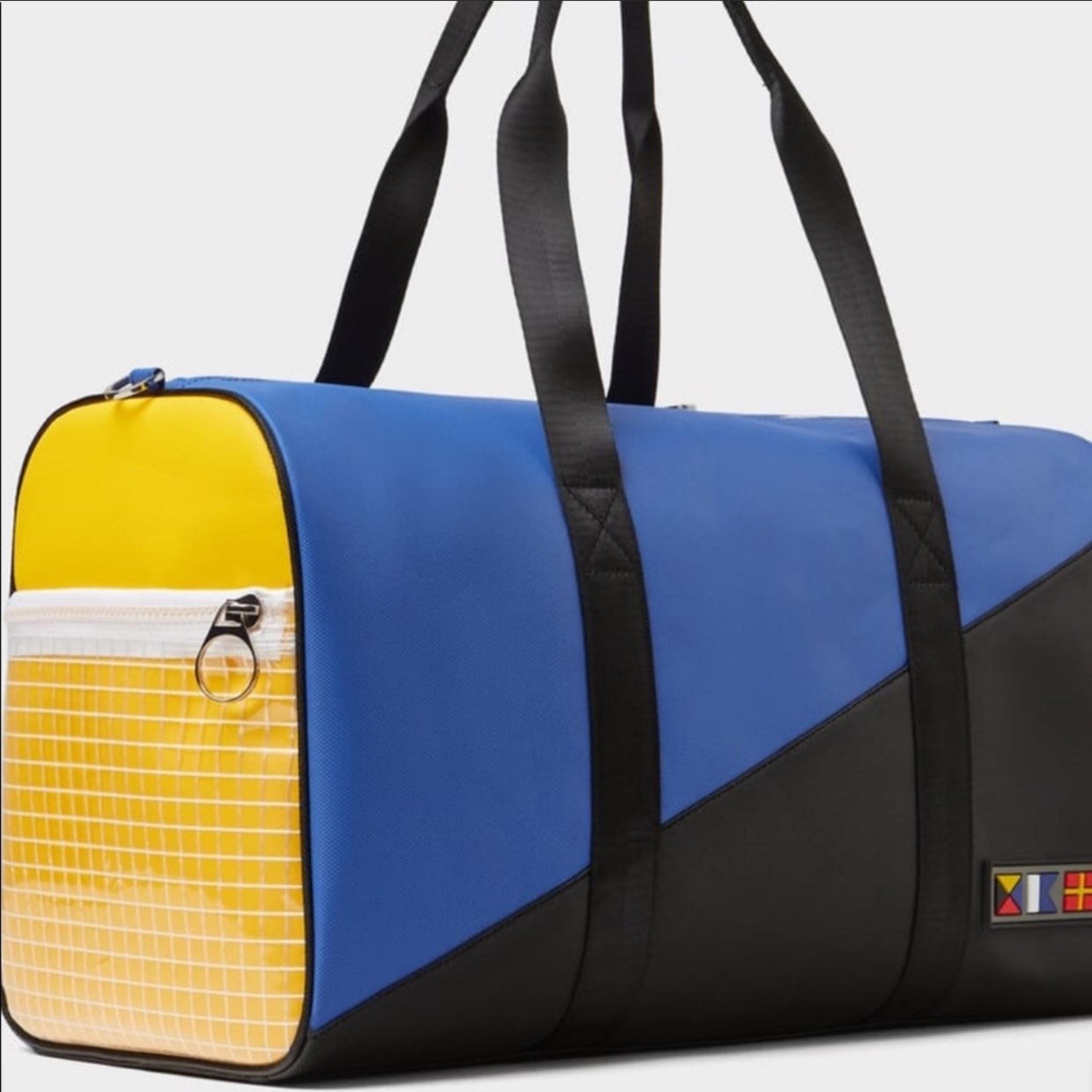 Men’s Black Faux Leather Gym Travel Bag