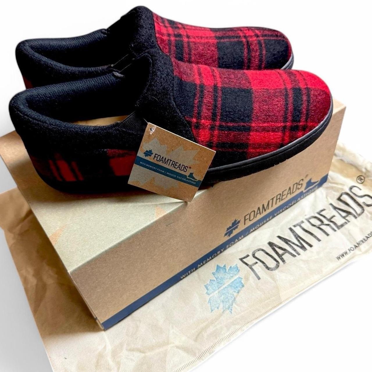 Foamthreads Jacob Red & Black Plaid Fleece Mens Slippers Size 9 W Memory Foam