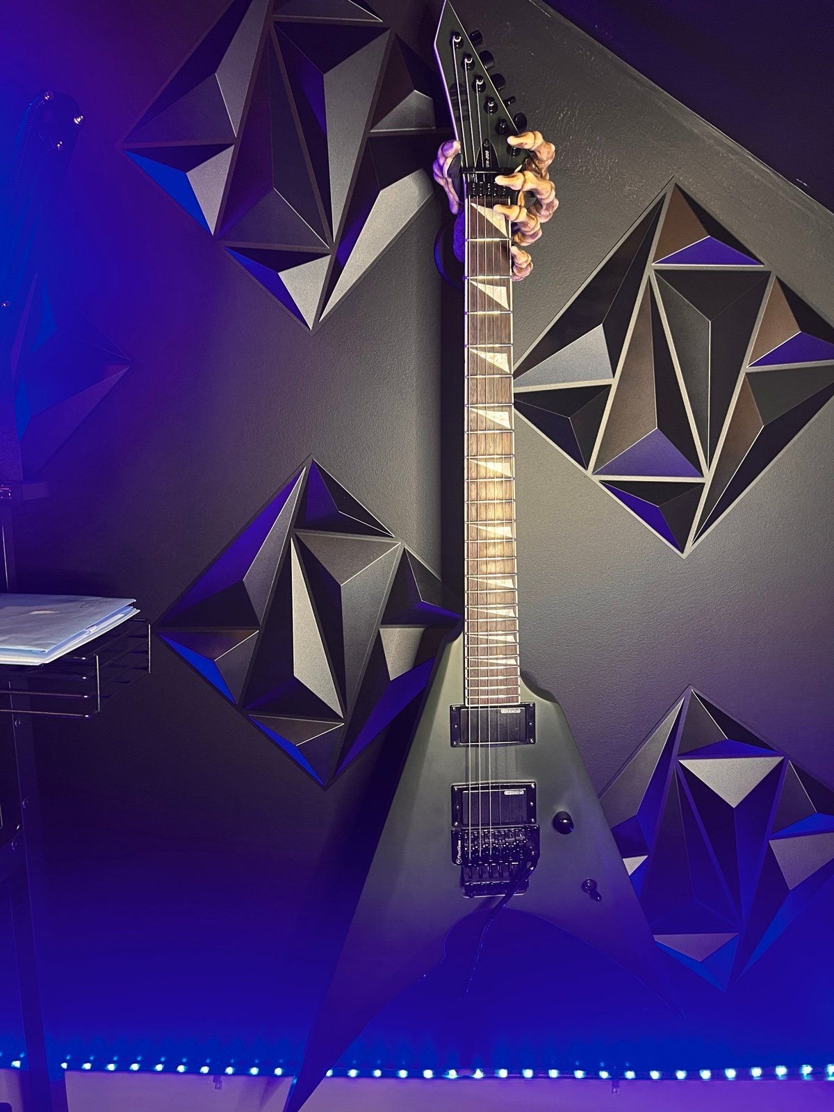 Esp ltd arrow military green