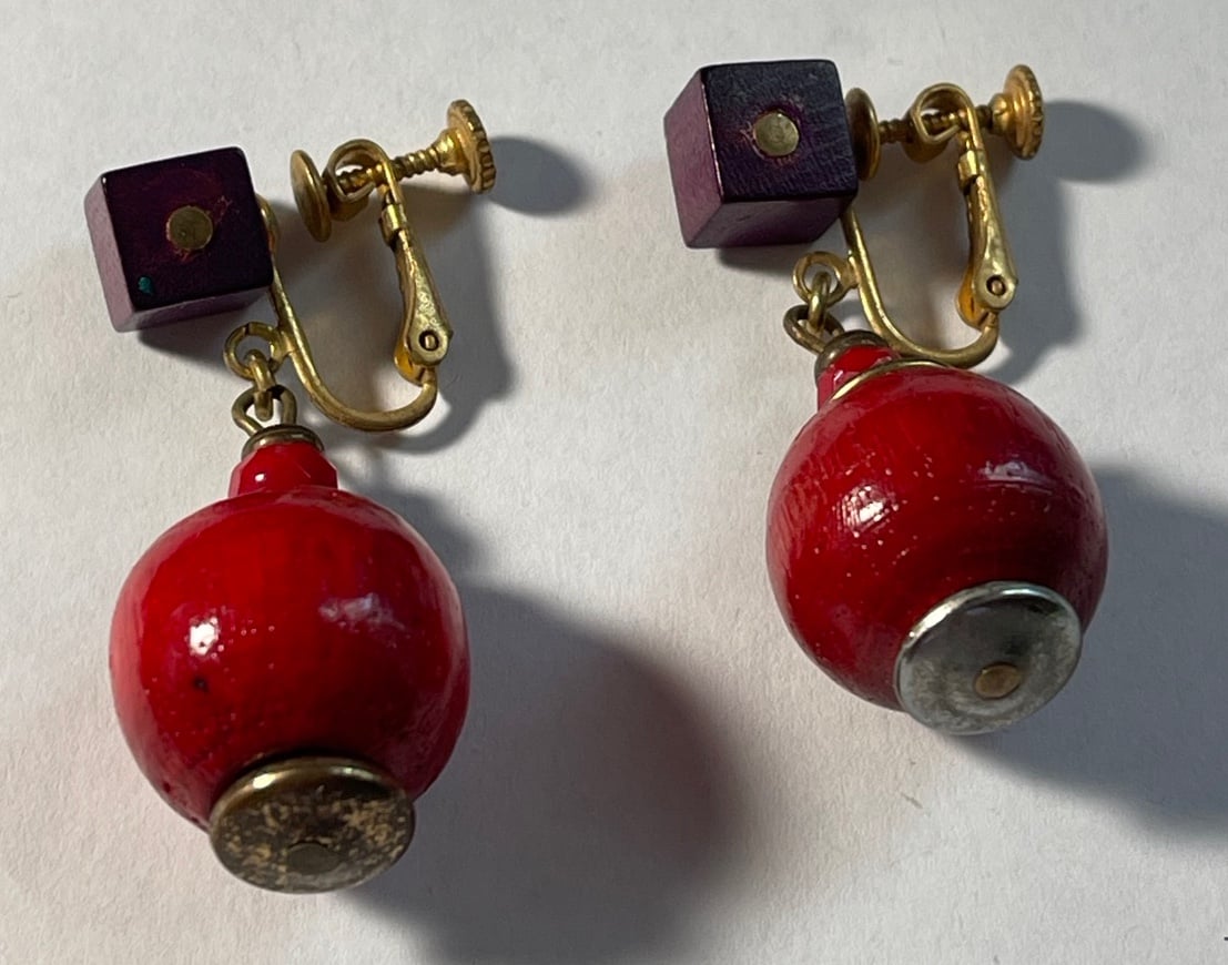 MIRIAM HASKELL DANGLED EARRINGS