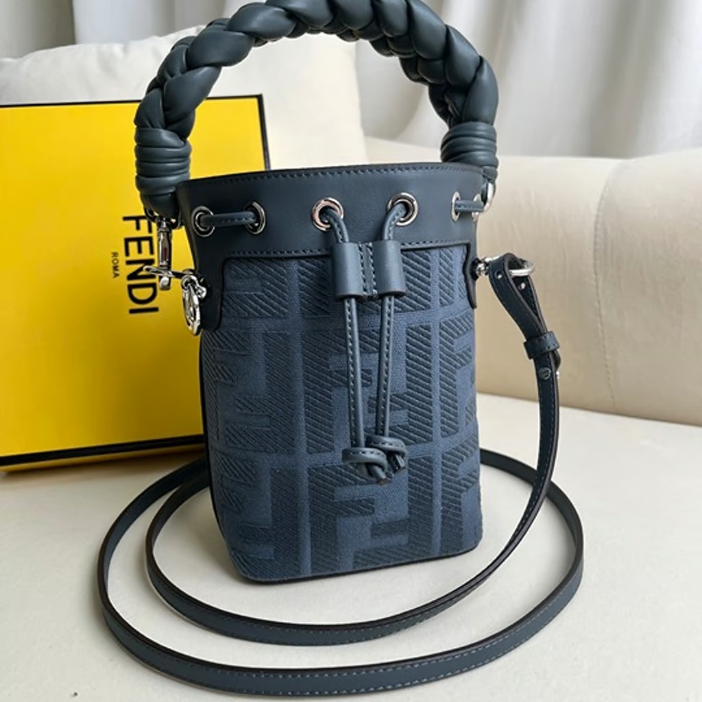 bucket bag