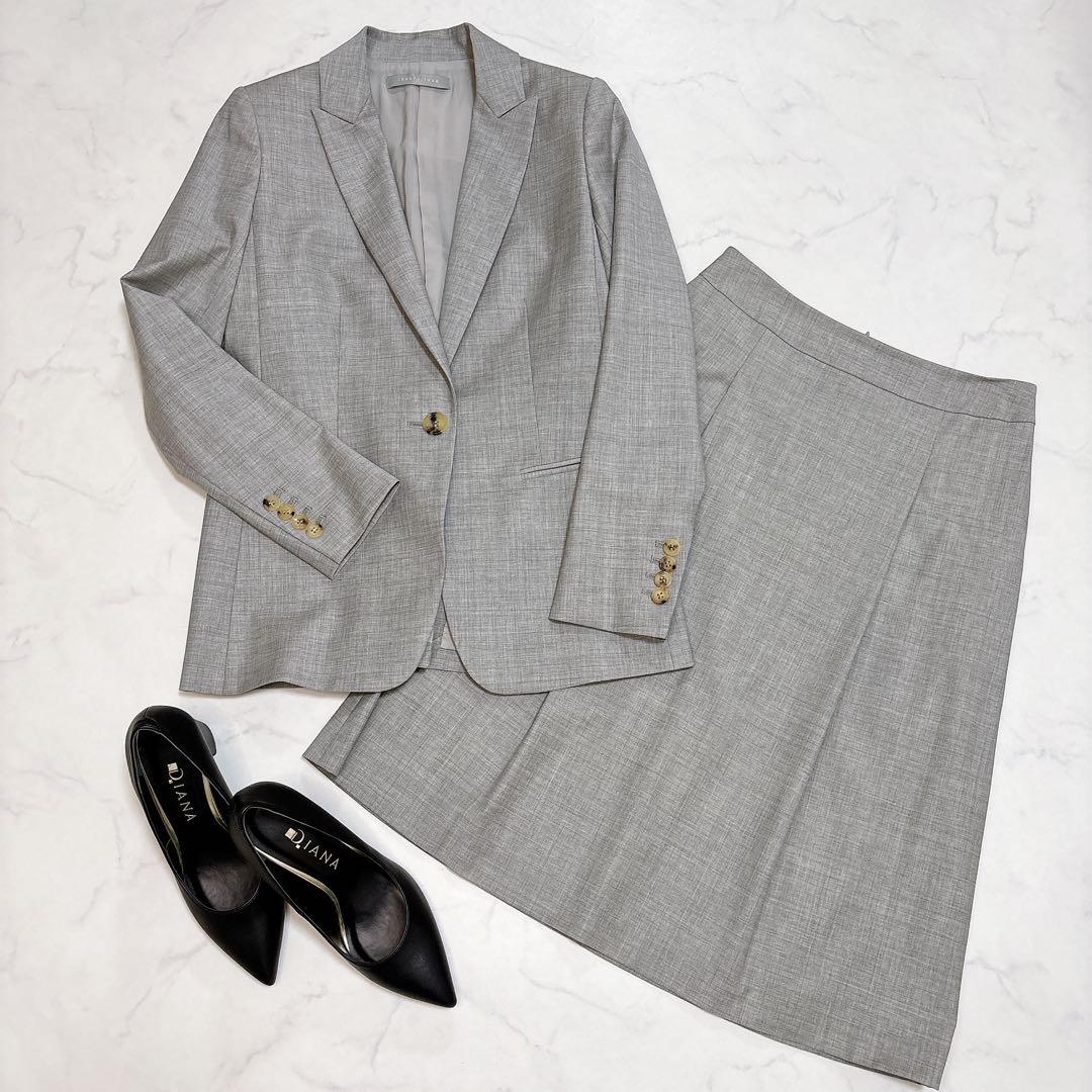 Near mint condition♡Theory Luxe skirt suit, EXECUTIVE line, size 36, gray.