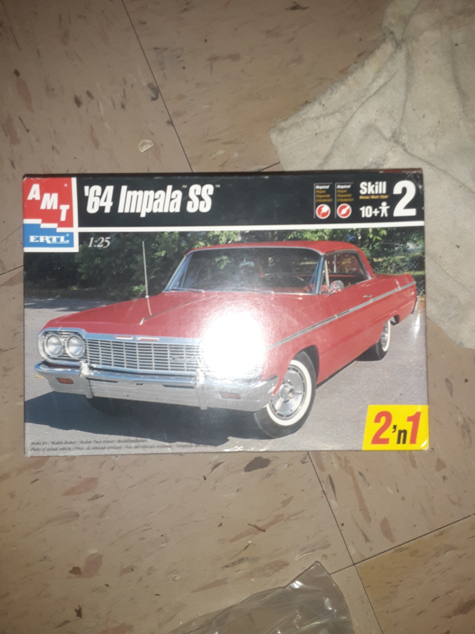 1998 AMT ERTL 64 IMPALA SS MODEL SCALE 1:25 NEW IN PACKAGE
