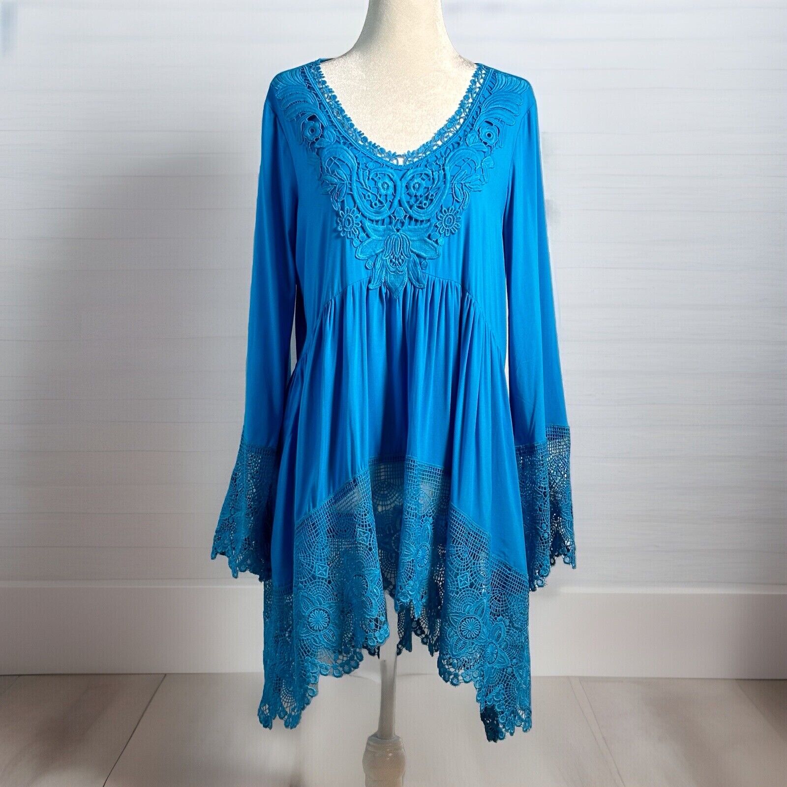 Turquoise Tunic Top Lace Trimming Bell Sleeve, Boho,Fairy,cou ntry Chic SZ M