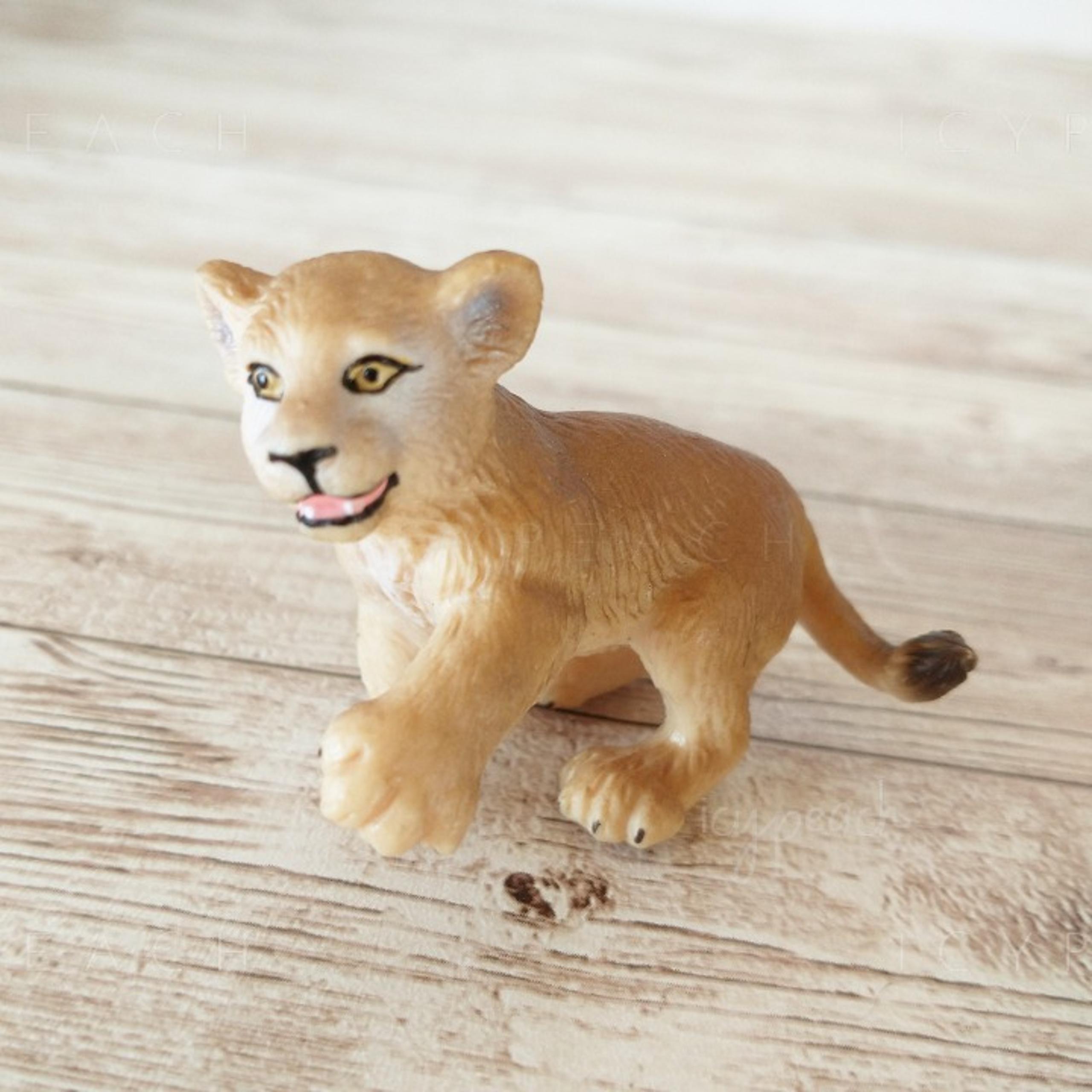 Schleich Lion Cub Wildlife Figure 2003 Retired 14330 Animal Predator Wild Cat