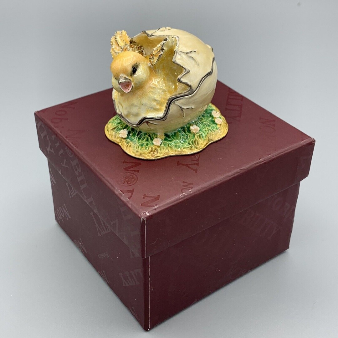 Vtg Bejeweled Enameled Hinged Magnetic Trinket Box Baby Chick Hatching from Egg