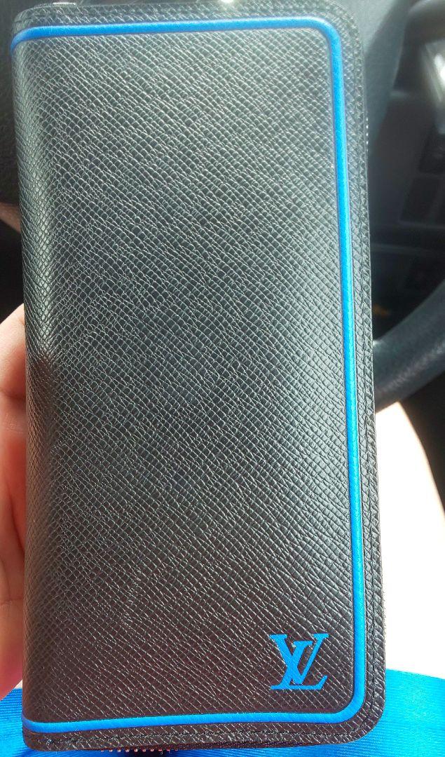 This is a Louis Vuitton long wallet.