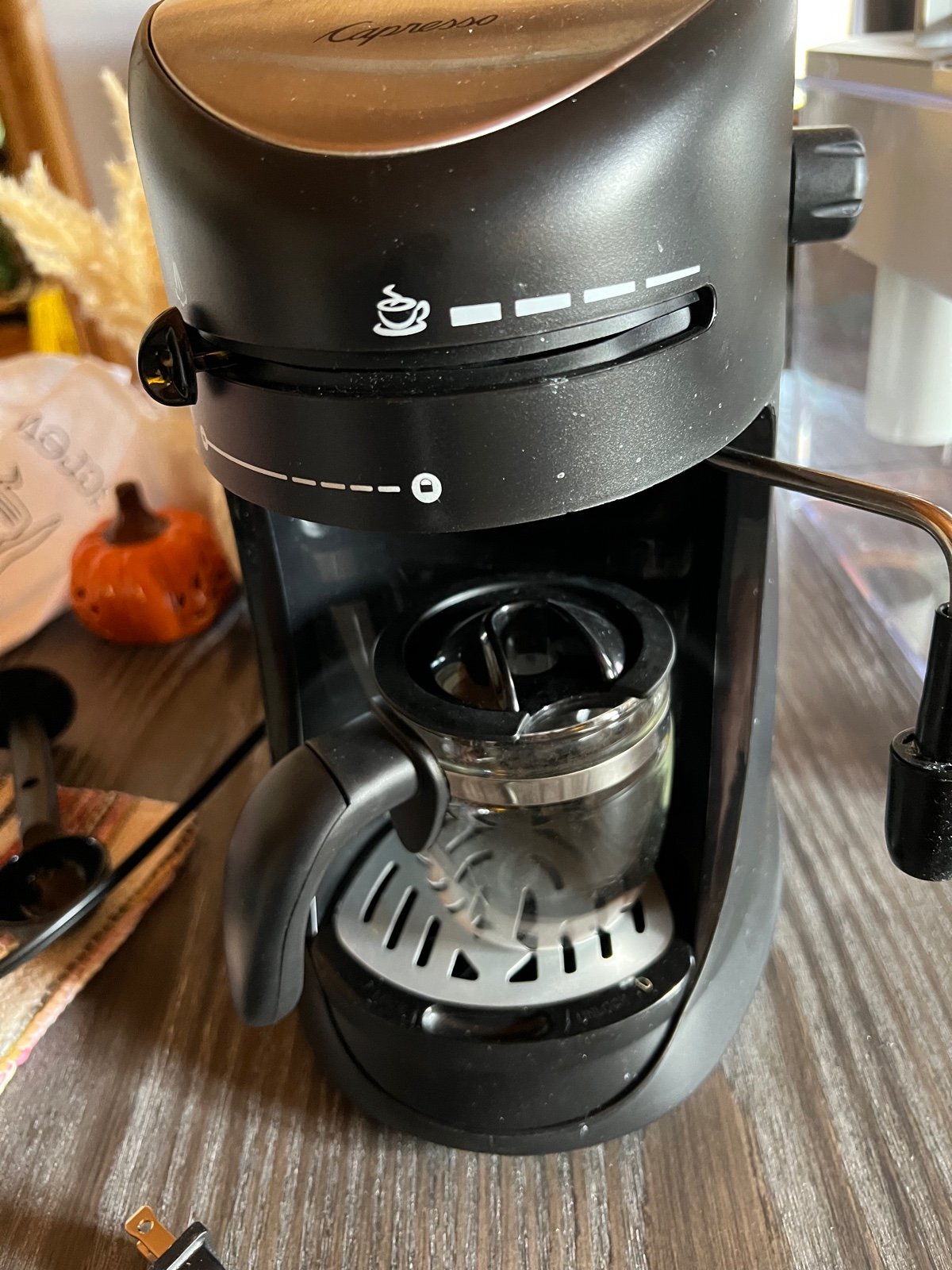 Capresso 4 cup espresso/ cappuccino maker with frother